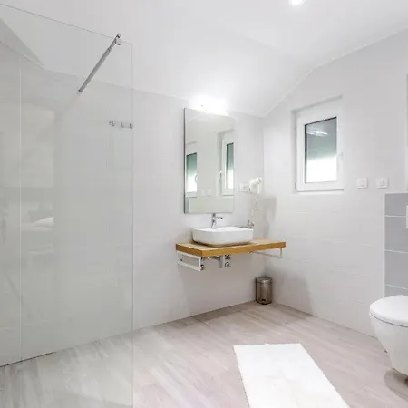 Beautiful In Tribalj With 4 Bedrooms, Sauna And Indoor Swimming Pool *