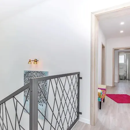 Beautiful In Tribalj With 4 Bedrooms, Sauna And Indoor Swimming Pool