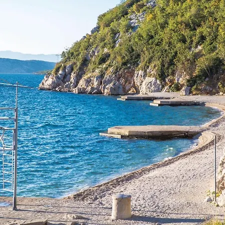 度假居 Beautiful In Tribalj With 4 Bedrooms, Sauna And Indoor Swimming Pool *